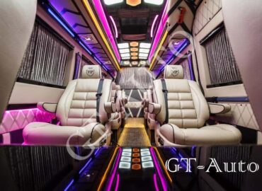Переобладнання персонального автобуса Volkswagen Crafter